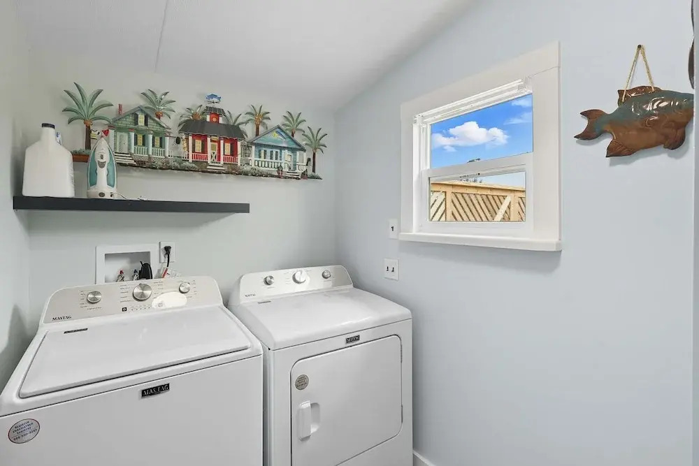 4BR Coastal Pool Cottage Golf Cart Kayaks