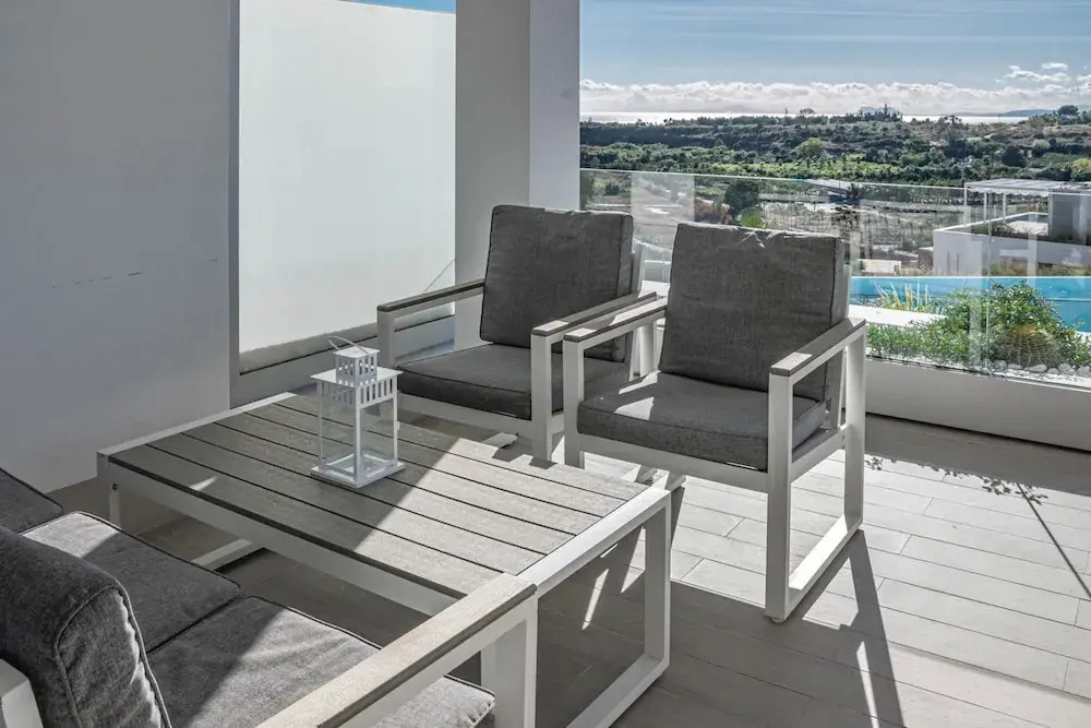 OV5 BB- Modern Family Flat Lovely Views