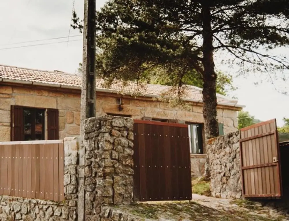 House With 2 Bedrooms in Sistelo, With Wonderful Mountain View and Fur