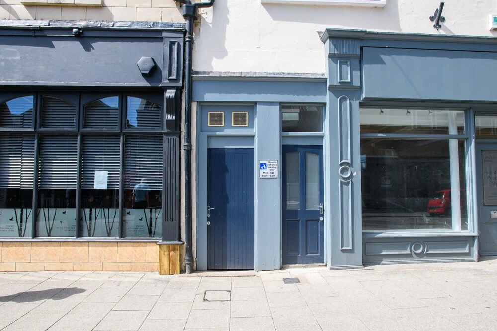 Exclusive 2 Bedroom Apartment Centrally Located in Lincoln Free Wifi Toiletries and Hairdryer