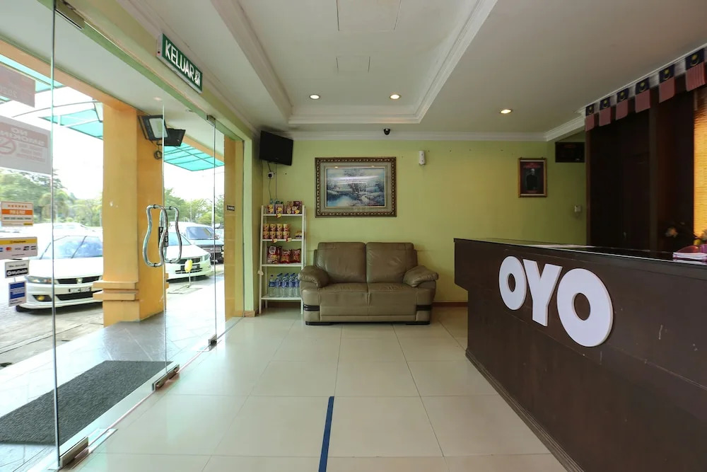OYO 90098 Goa Inn Hotel