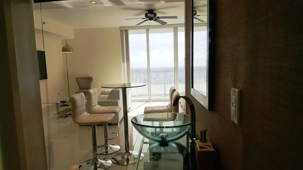 Luxury Apartments at 50 Biscayne