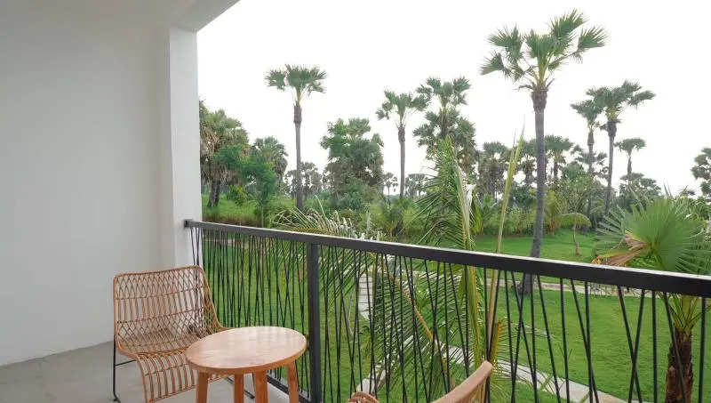 Palm Springs Bali Dive Resorts