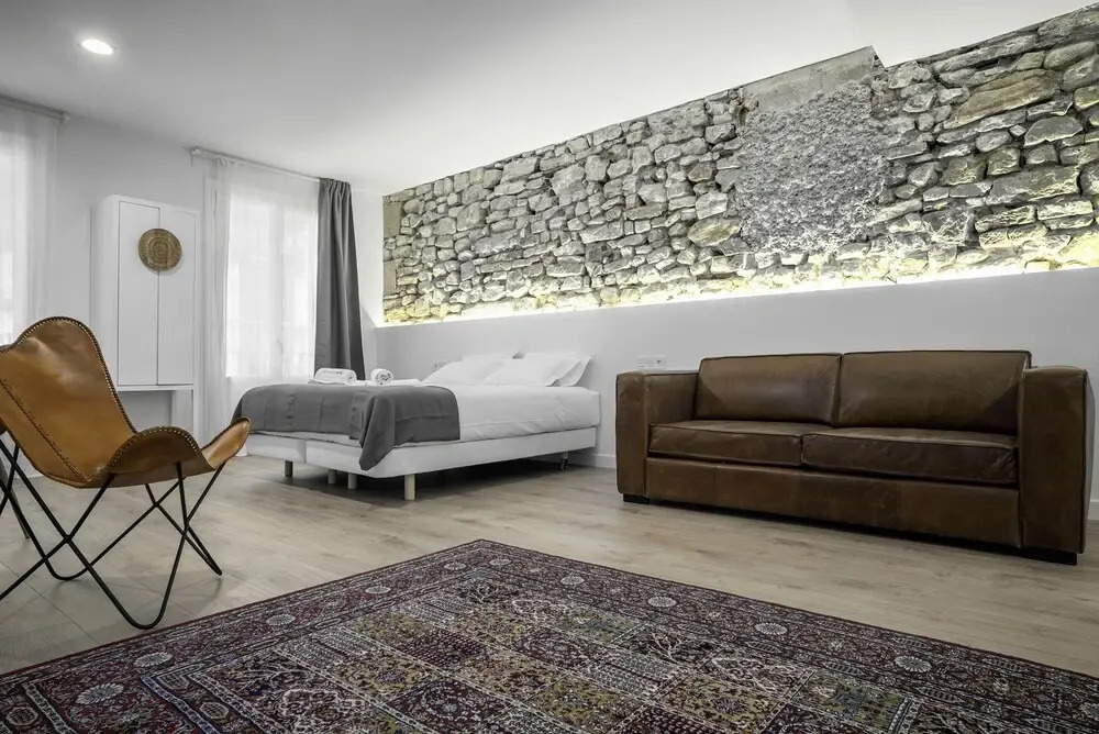 32 De Agosto ROOMS