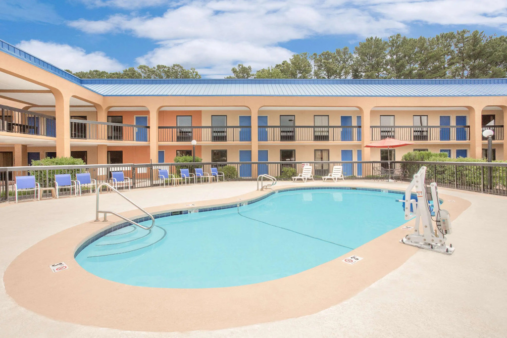 Отель Гринвилла Baymont Inn & Suites Greenville