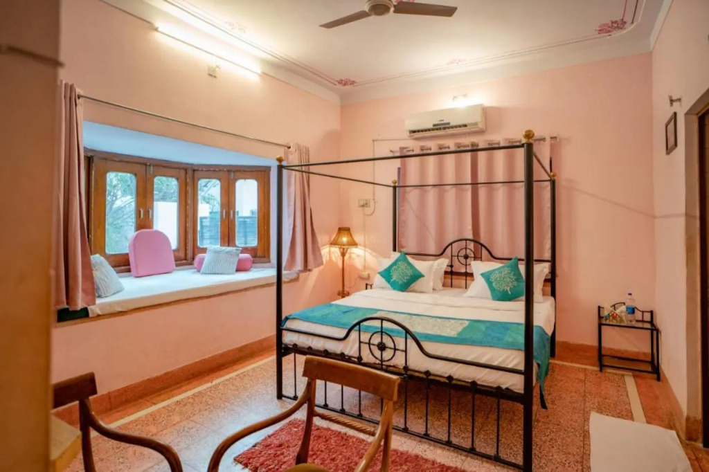 Hotel Ambavgarh Palace