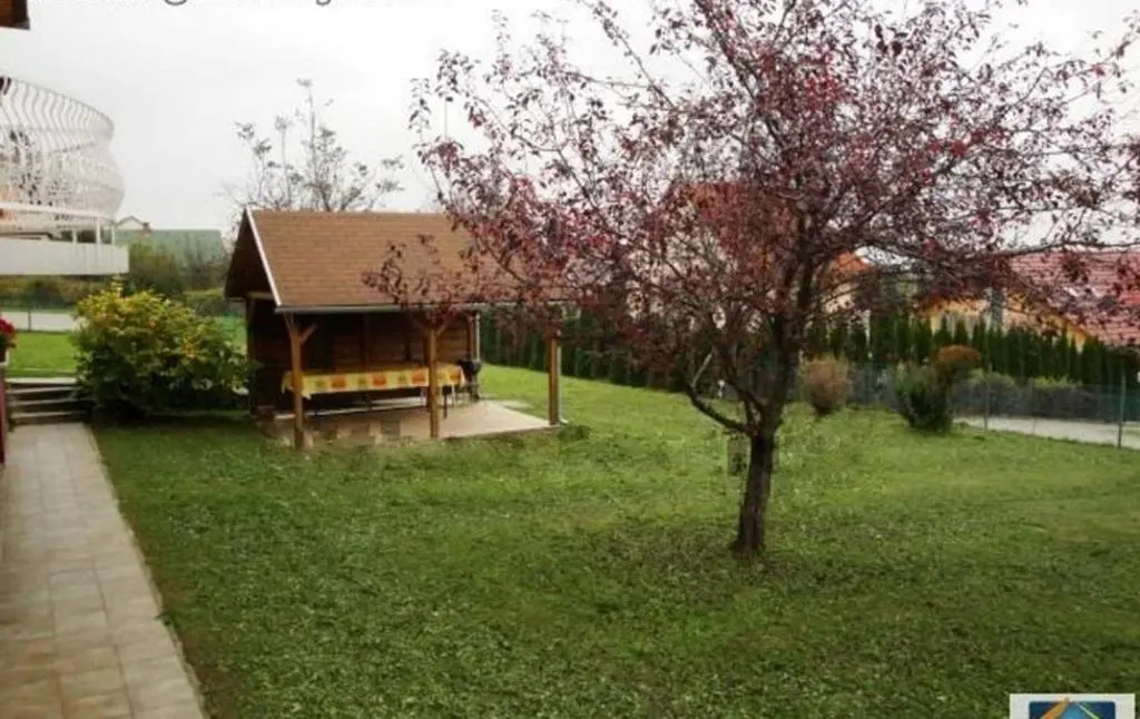 Porat House