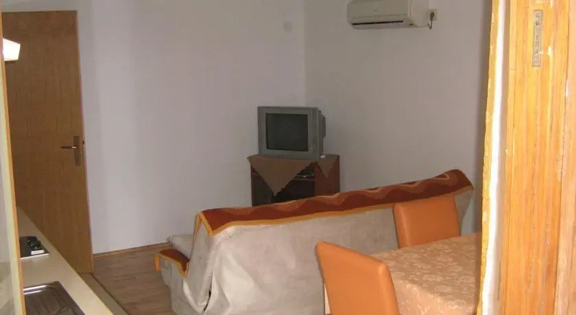 Apartments Hrvoje