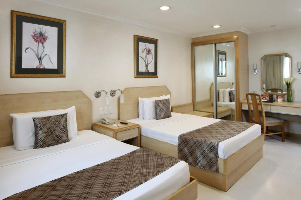 Manila Lotus Hotel