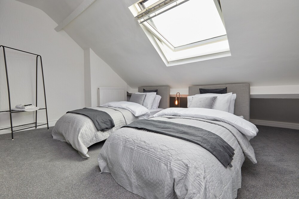 Your Sheffield Stays - Spacious 5 Bedroom House