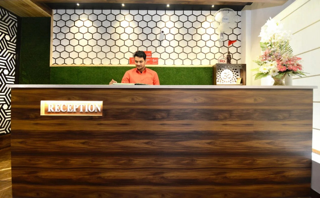 Hotel 21 By OYO Rooms