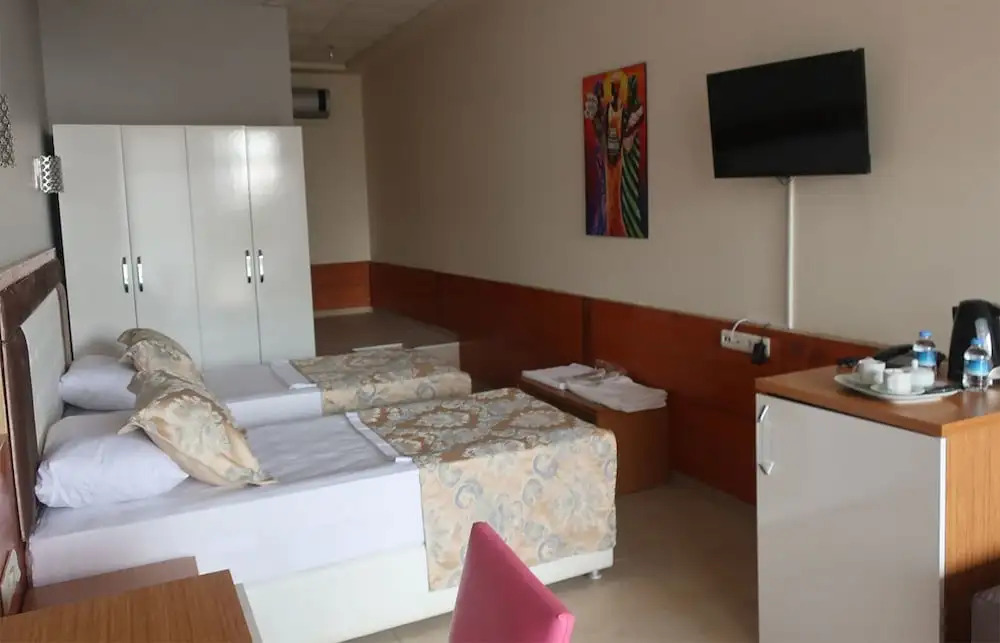 Sunrise Hotel
