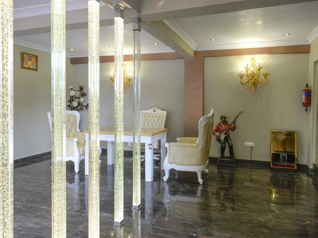 Stone Wood Riverfront Resort, Siolim