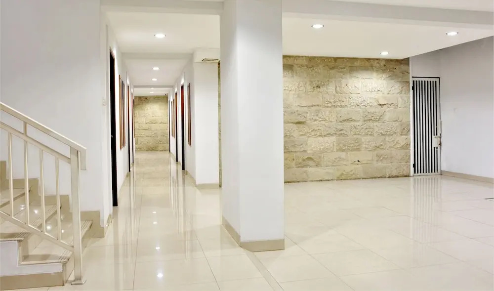 ZEN Rooms Basic near Cilandak Town Square