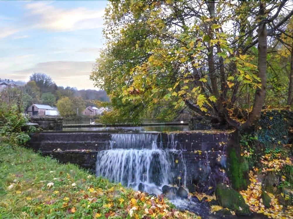 Smithy Cottage on the Mill Pond