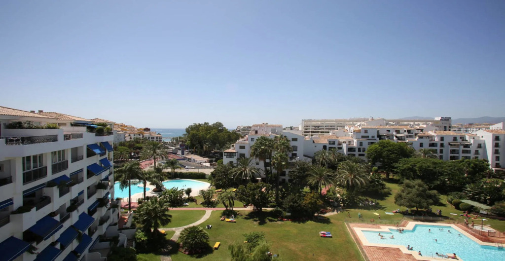 Luxurious Penthouse Puerto Banus