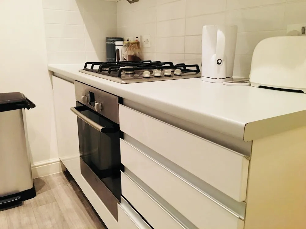 3 Bedroom Apartments Wells Street