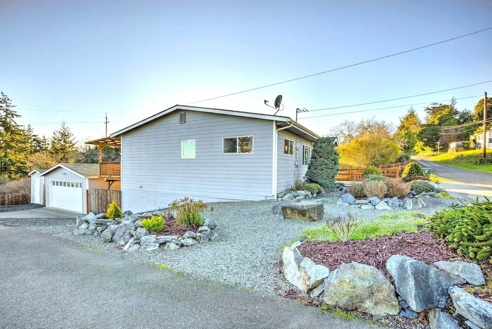 Fire Pit & Bay Views: North Bend Home