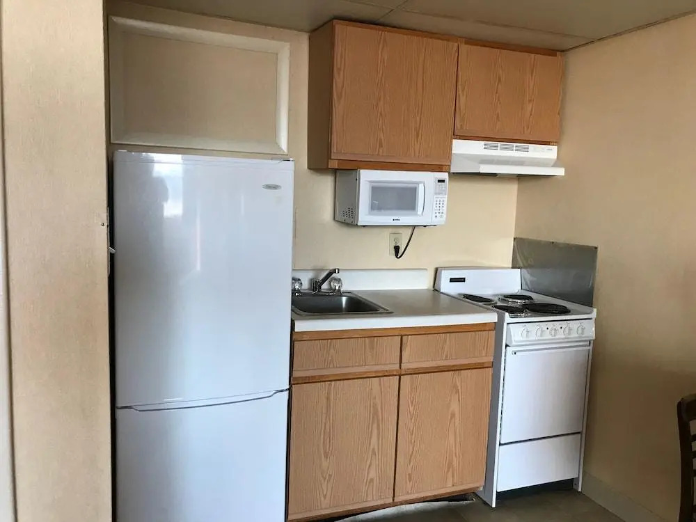 Simple Life Motel