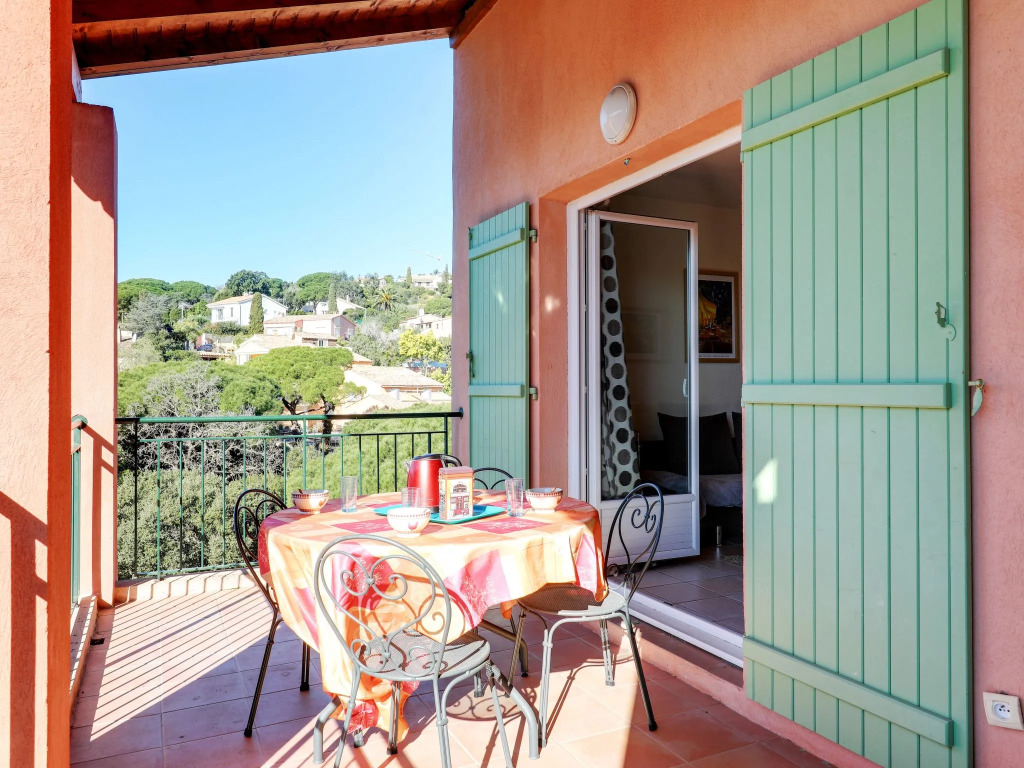 Holiday Home Le Mas dEsquières 7 by Interhome