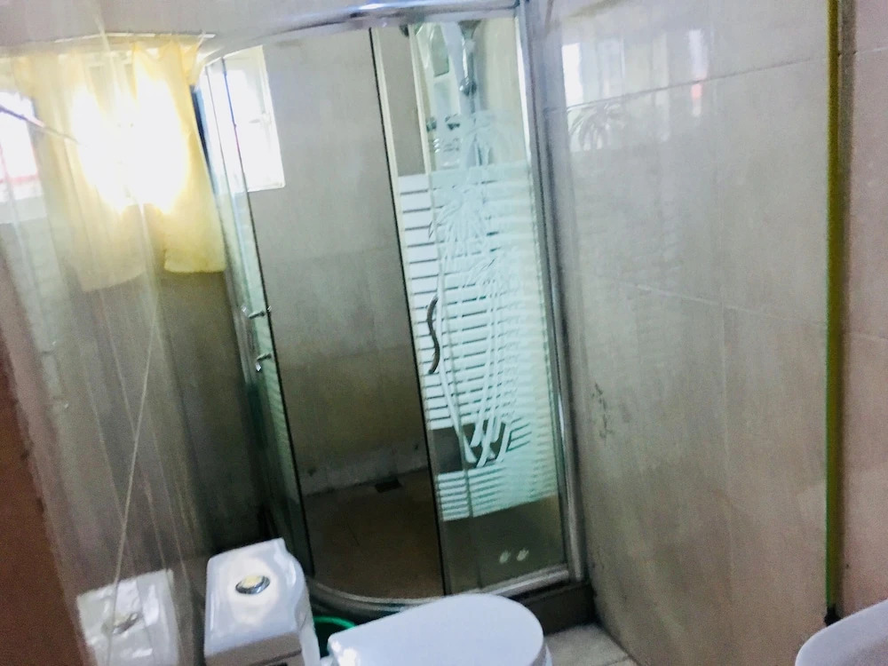 Mignonette Hotel & Suites