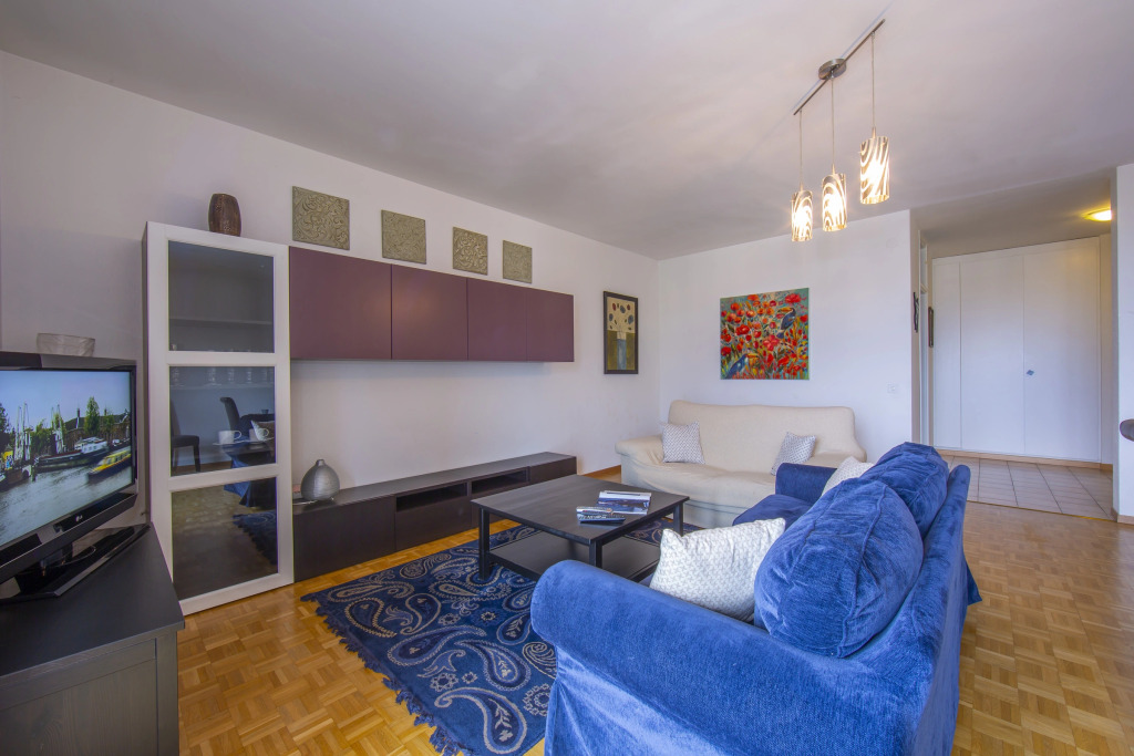 Santiago Home