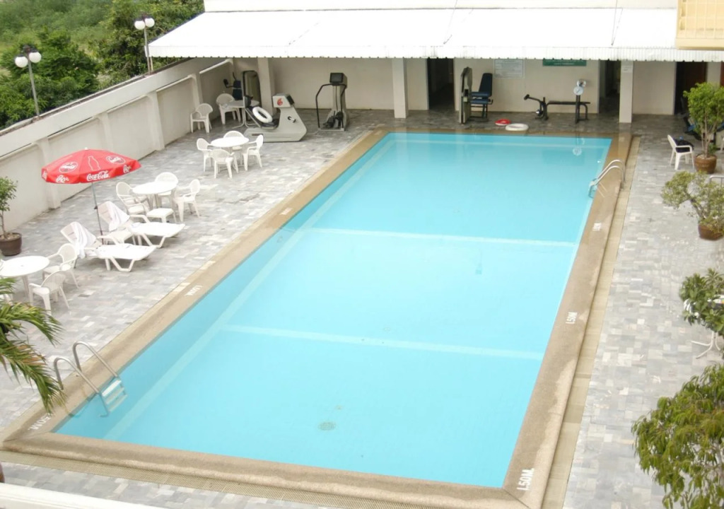 Royal Pacific Hotel