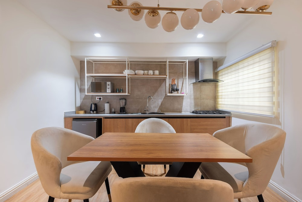 Aima Apartments