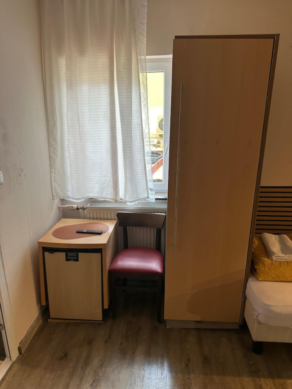 Cesars Motel