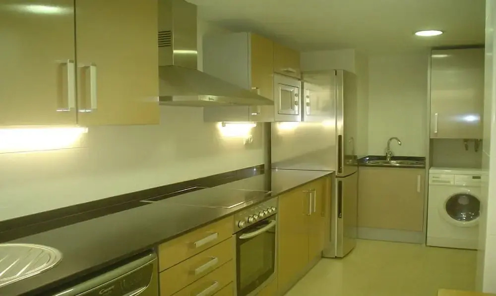 Apartamentos Esquirol 3000