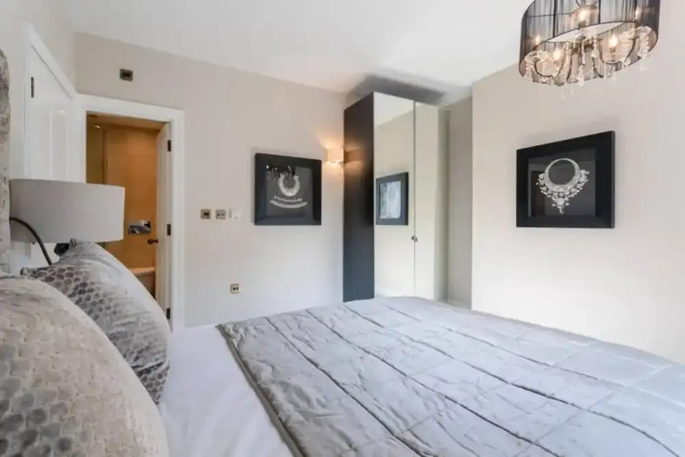 Luxury Mayfair 2 Bedroom Apartment
