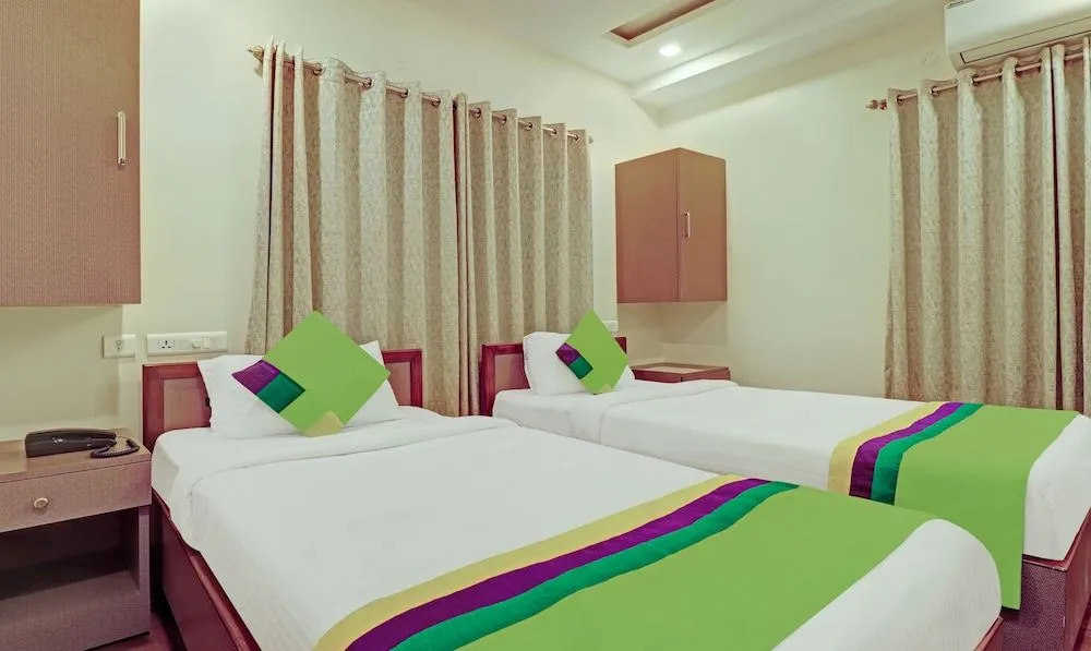 Townhouse The 36 Inn Madhuravada Bus Stop