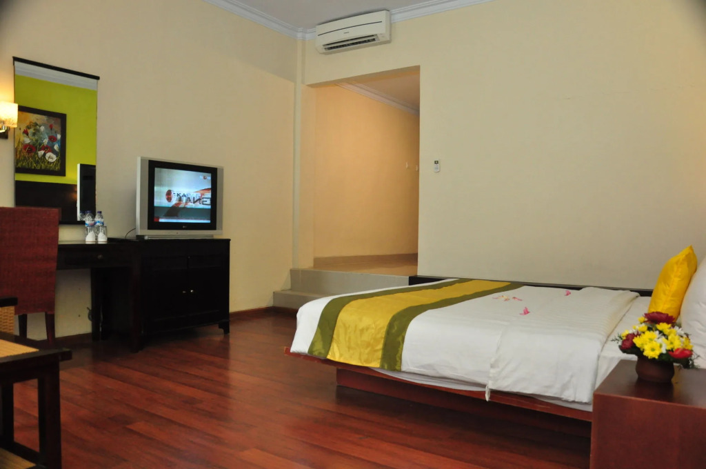 Puri Saron Denpasar Hotel