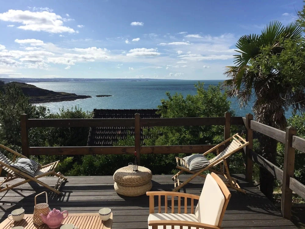 Sea View Stay in Fermanville