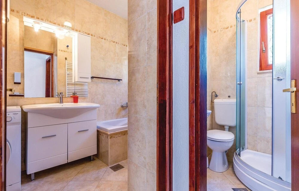 Stunning Home in Novi Vinodolski With Wifi and 3 Bedrooms