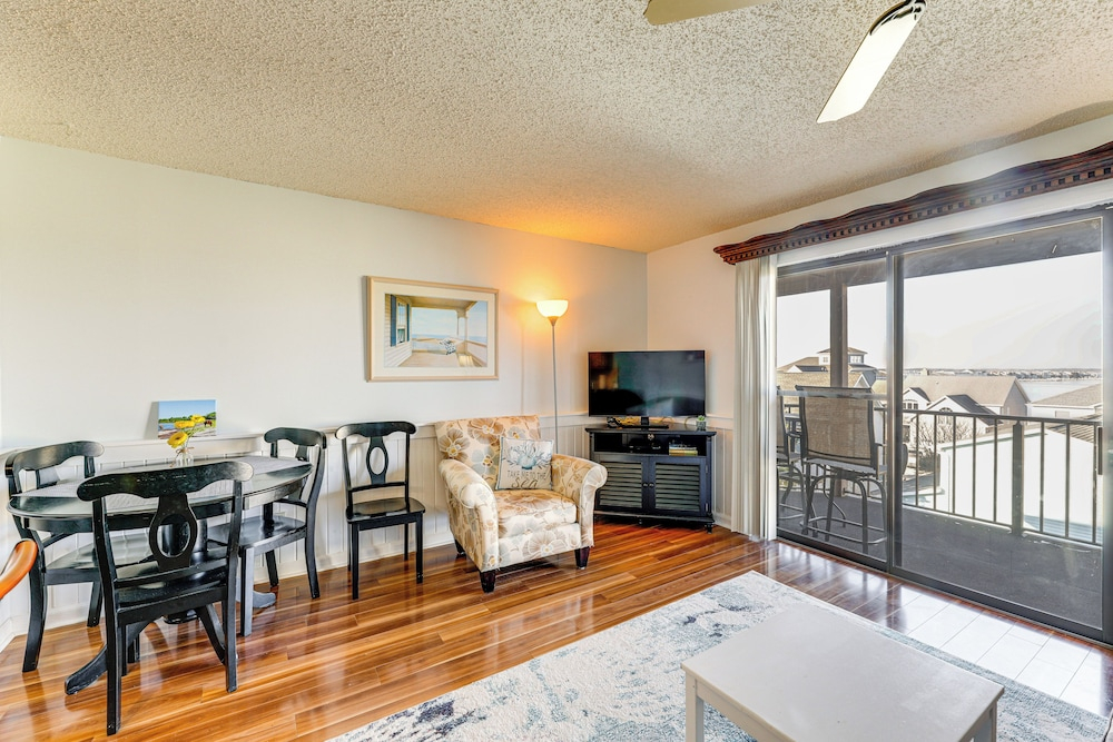 Pool, Sunset Views & Prime Setting! Ocean City Gem