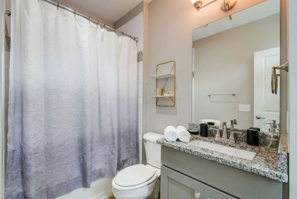 Close to the Gulch - Book Today