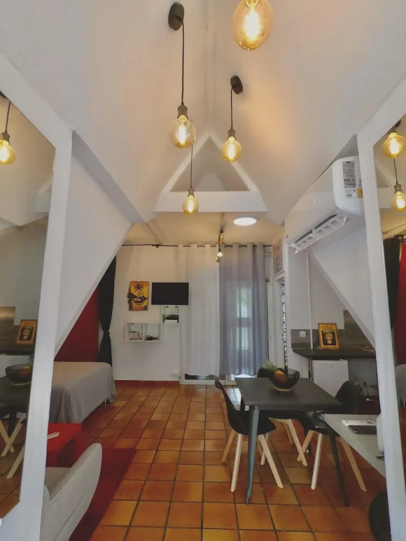 Studio in La Saline-les-bains, With Wonderful sea View, Furnished Balcony and Wifi