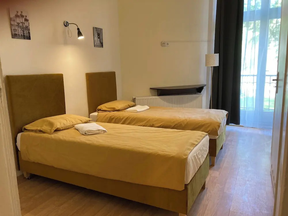 HELLO Aparthotels