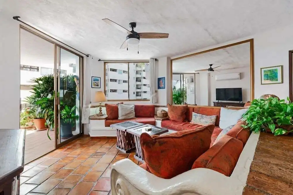 Ocean View 2Br Condo-balcony-beach-pool - 303