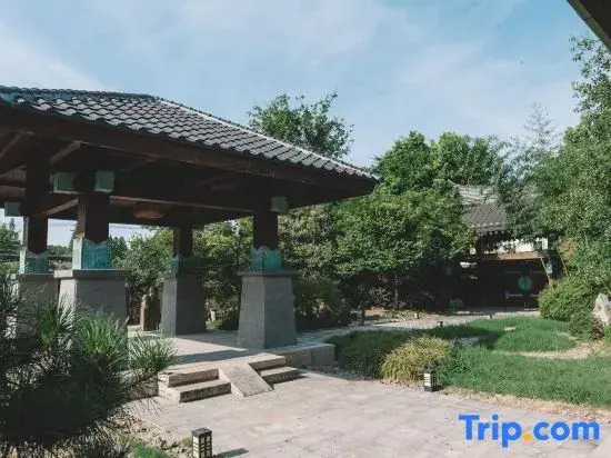 Yangzhou Tangcheng Shuiyun Resort Hotel