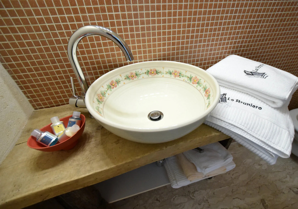 B&B "Lo Straniero"