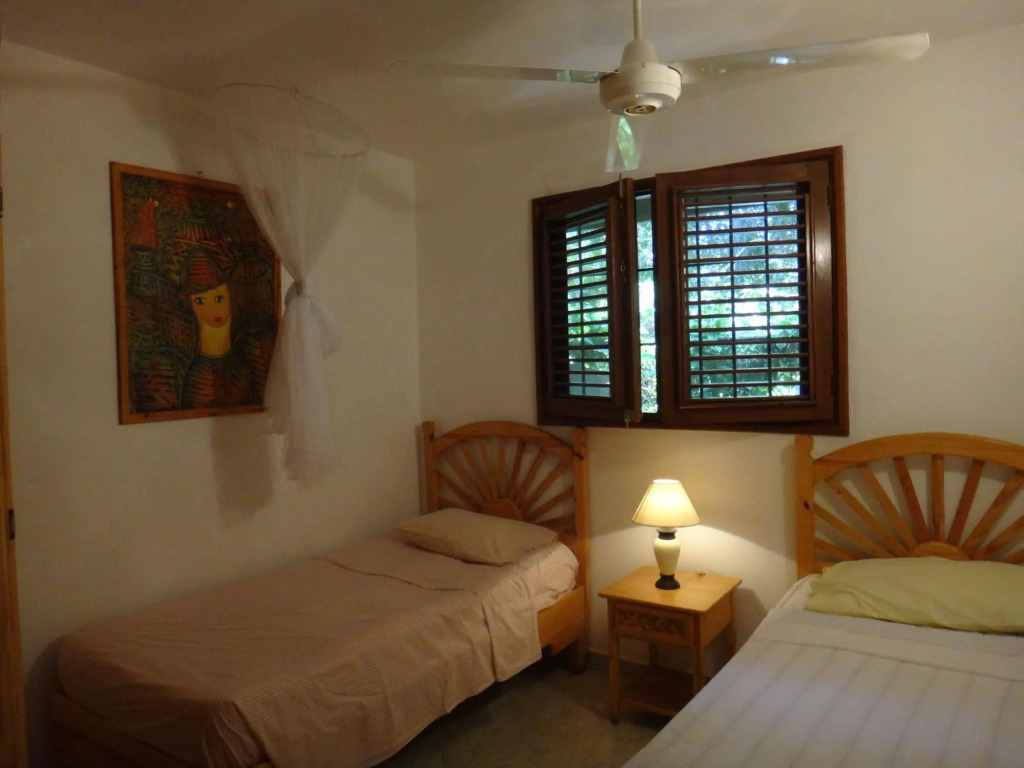 La Cortesana Cozy Apt Steps to the Beach