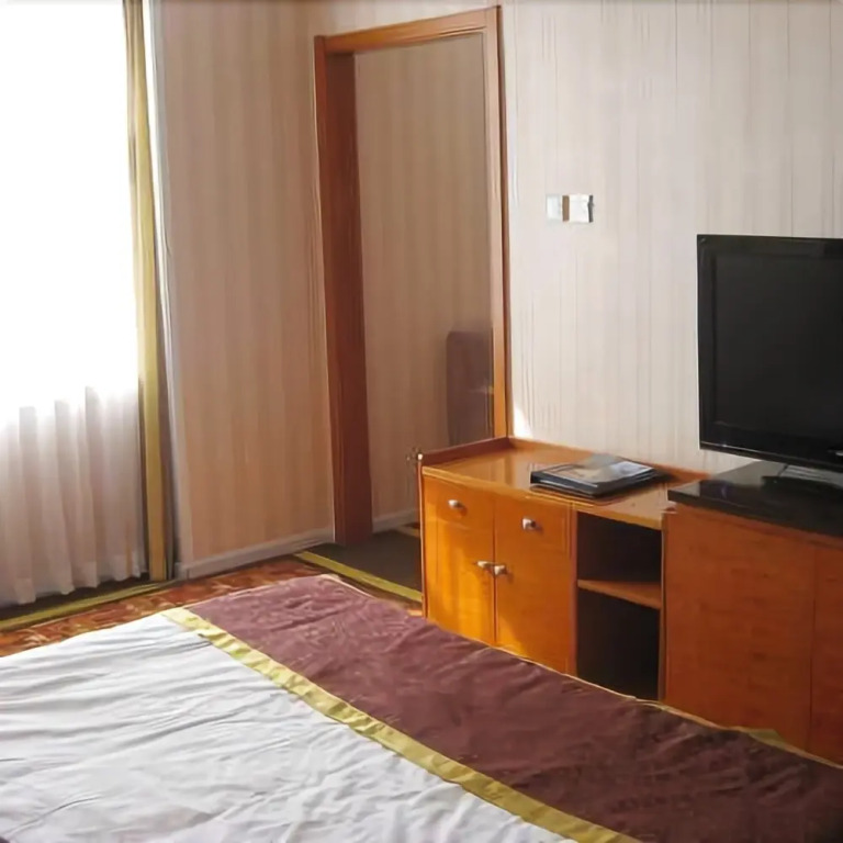 Donggang Chunlin Hotel
