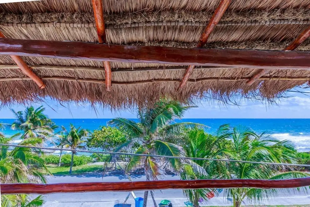 Casa Bongo by Skyrun