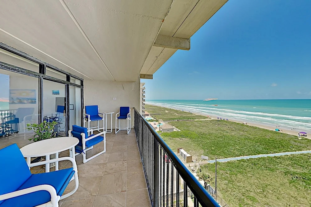 Picture-perfect Gulf Views, Pools, Tennis & Sauna 2 Bedroom Condo