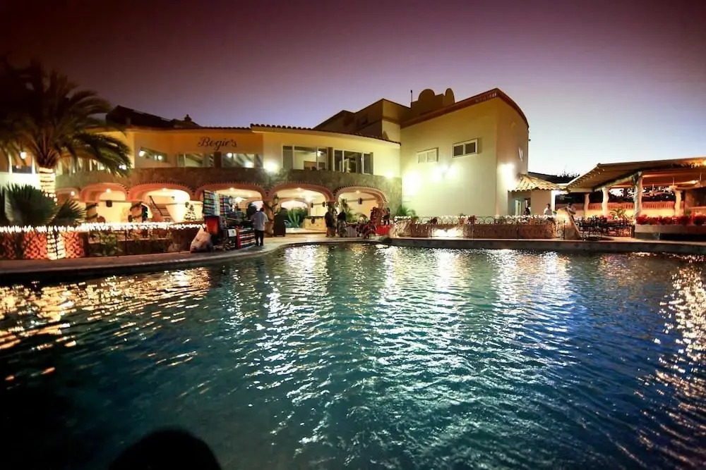 5BED Country Club 2 Bedroom Apartment By Senstay