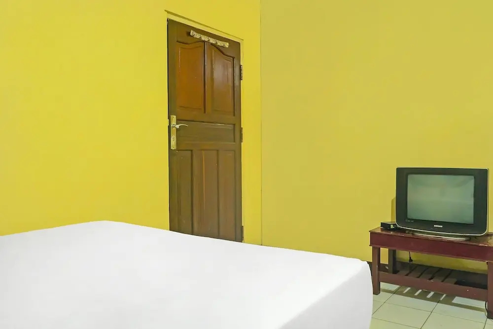 Hotel O Adam Kost SyariahNearWisata Jembatan Barito