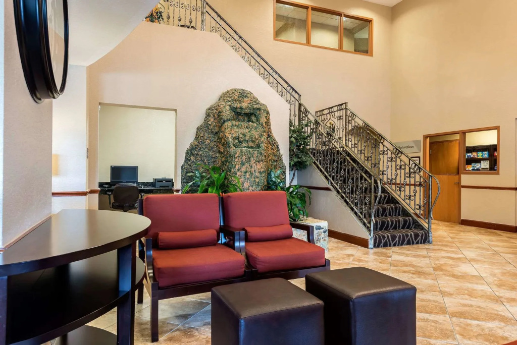 Comfort Suites Tampa Airport North