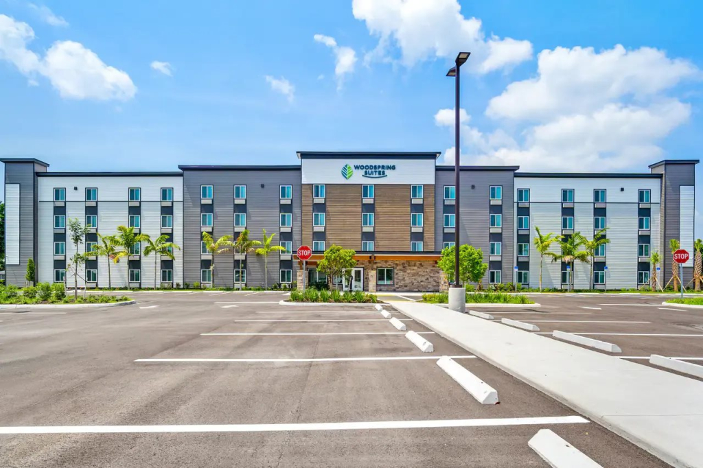 WoodSpring Suites Fort Myers - Cape Coral